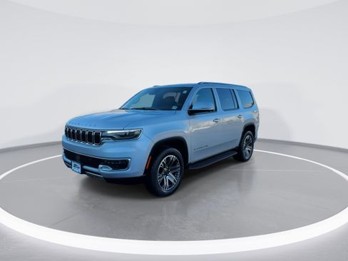 Used 2022 Jeep Wagoneer Series III w/ Convenience Group I image 4