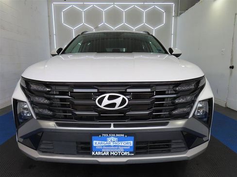 Used 2025 Hyundai Tucson SEL FWD image 3