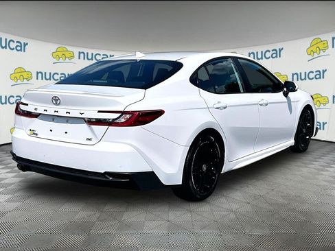 Used 2025 Toyota Camry SE FWD image 6