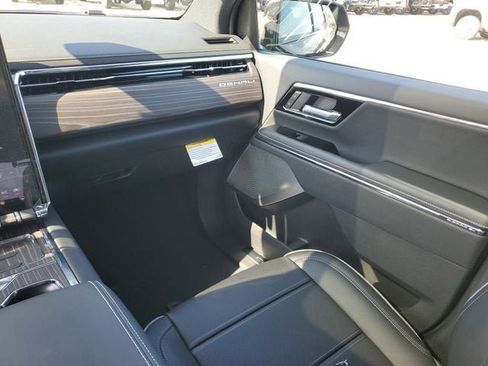 New 2025 GMC Sierra EV Denali AWD/4WD image 16