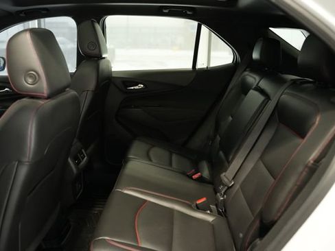 Used 2022 Chevrolet Equinox RS w/ RS Leather Package image 16