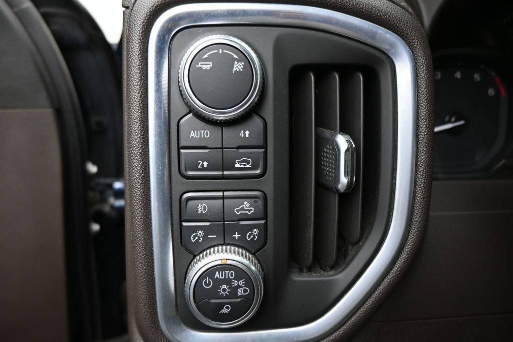 Used 2019 GMC Sierra 1500 SLT w/ SLT Premium Plus Package AWD/4WD image 12