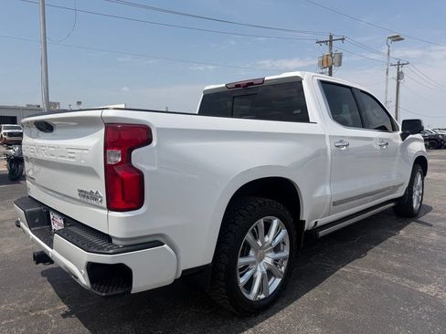 Used 2024 Chevrolet Silverado 1500 High Country AWD/4WD image 3