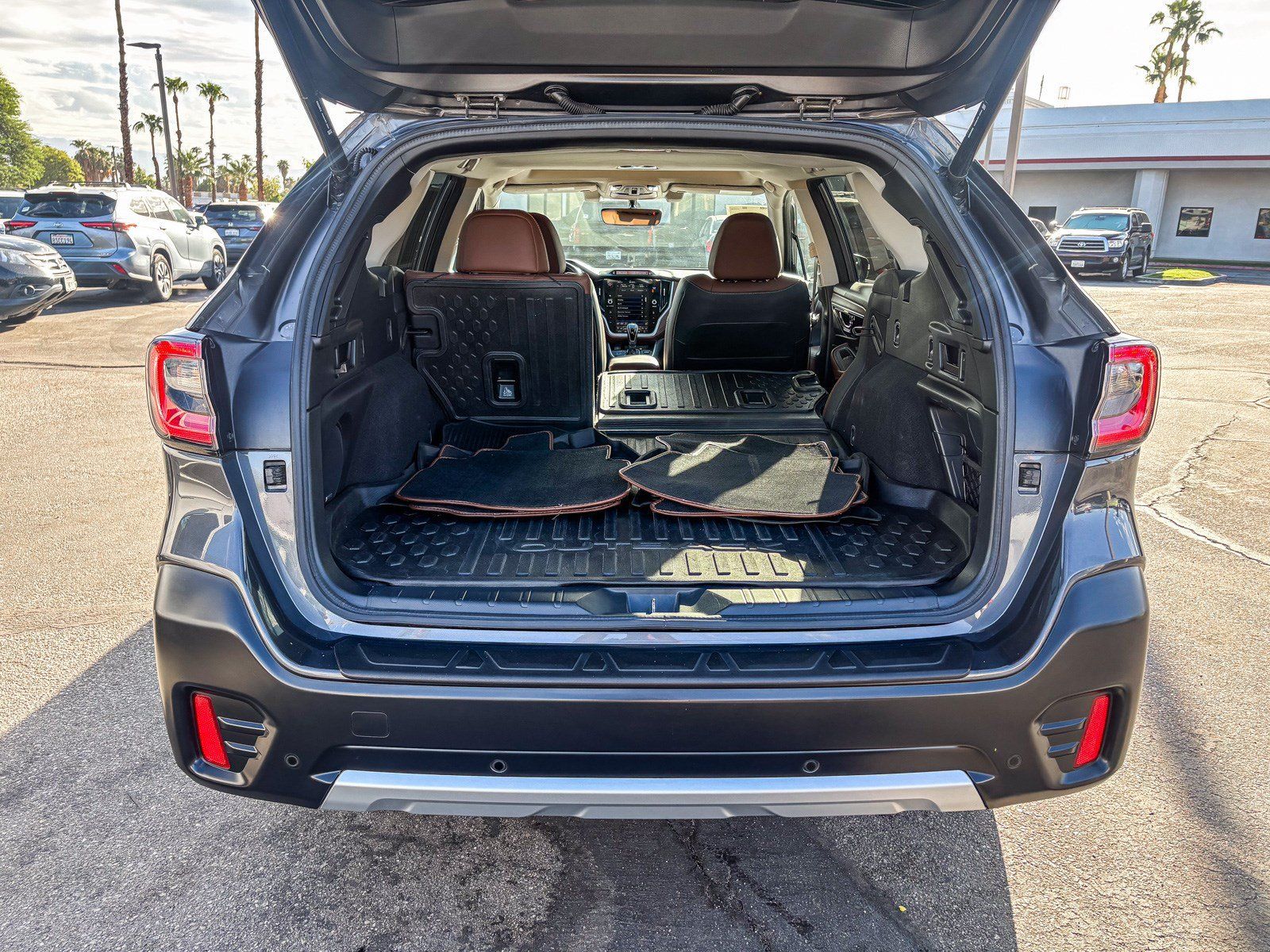 Used 2020 Subaru Outback Touring XT AWD/4WD image 14