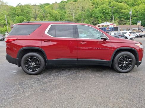 Used 2019 Chevrolet Traverse LT w/ LPO, Blackout Package AWD/4WD image 7