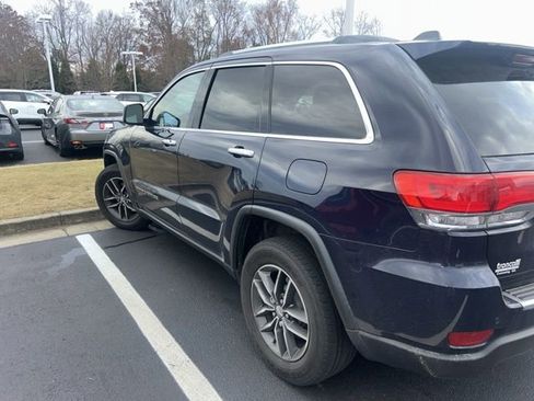 Used 2018 Jeep Grand Cherokee Limited image 3