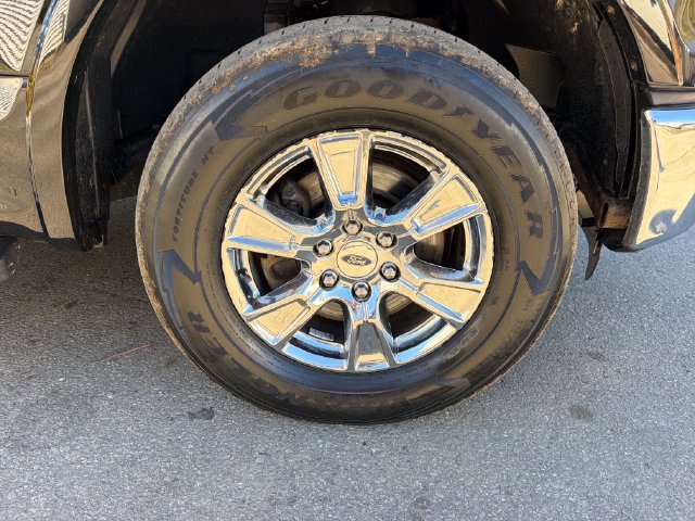 Used 2016 Ford F150 Lariat w/ Equipment Group 502A Luxury AWD/4WD image 30