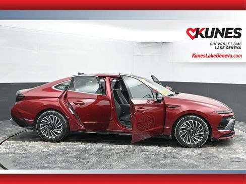 Used 2024 Hyundai Sonata Limited image 59