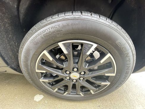 Certified 2024 Chevrolet Traverse LT w/ Enhanced Driving Package FWD image 33