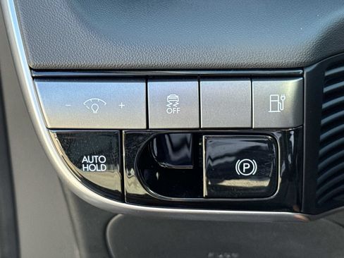 Used 2025 Hyundai Ioniq 5 SE image 24