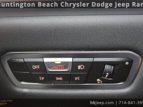 Used 2023 BMW X7 xDrive40i w/ M Sport Package image 20