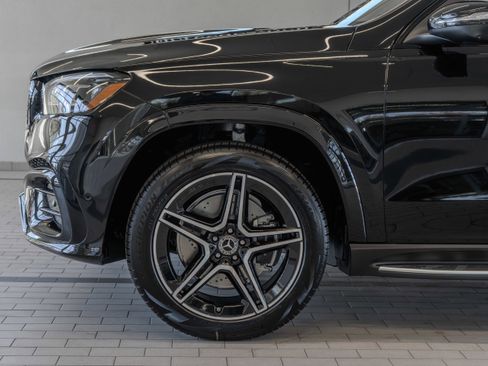 New 2026 Mercedes-Benz GLS 450 4MATIC image 4
