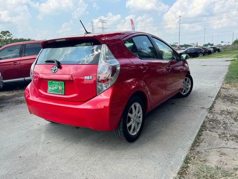 Used 2013 Toyota Prius C Three FWD image 6
