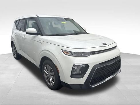 Used 2021 Kia Soul LX FWD image 1