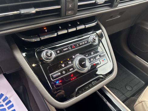Certified 2022 Lincoln Corsair FWD image 22