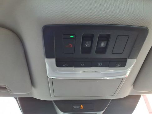 New 2026 Nissan Pathfinder SL w/ SL Premium Package FWD image 19