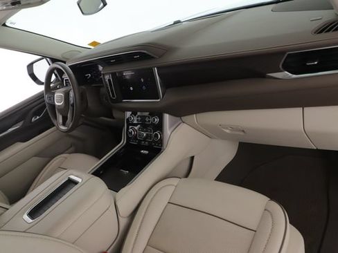 Used 2024 GMC Yukon Denali AWD/4WD image 36