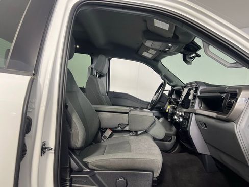 Used 2024 Ford F150 XLT w/ Tow/Haul Package image 25