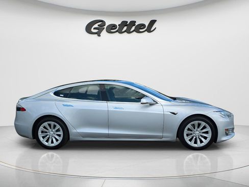 Used 2018 Tesla Model S 75D AWD/4WD image 4