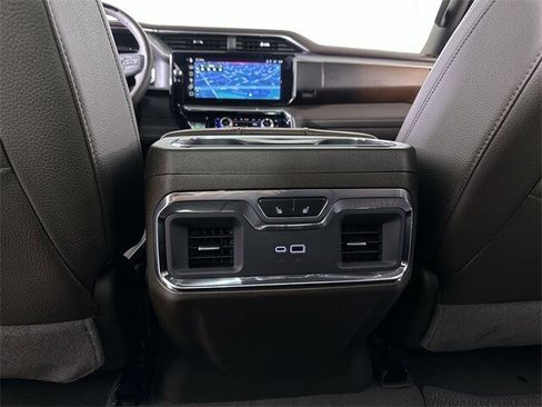 Used 2025 GMC Sierra 1500 Denali image 22