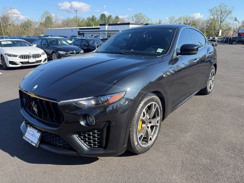 Used 2022 Maserati Levante Modena image 7