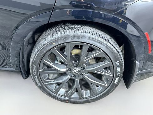 Used 2025 Toyota Crown Signia w/ Advanced Technology Package image 38