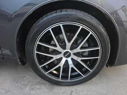 Used 2017 Kia Cadenza Premium w/ Luxury Package image 33