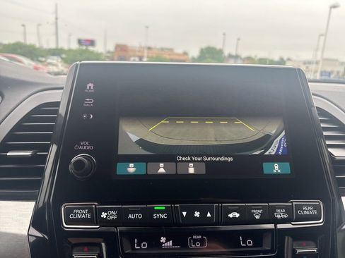 Used 2023 Honda Odyssey EX-L image 22