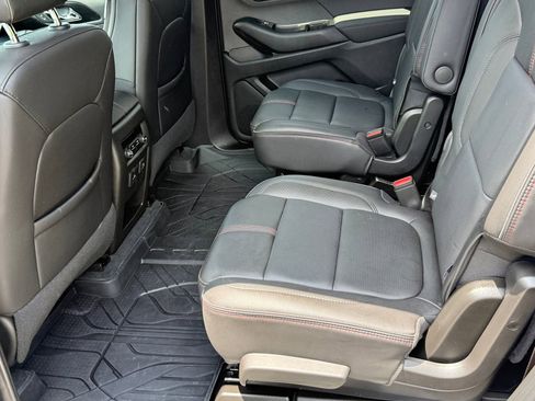 Certified 2023 Chevrolet Traverse RS w/ LPO, Floor Liner Package AWD/4WD image 21