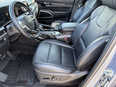 Used 2023 Kia Telluride S AWD/4WD image 2