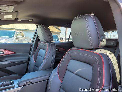 Used 2024 Chevrolet Equinox EV RS image 10