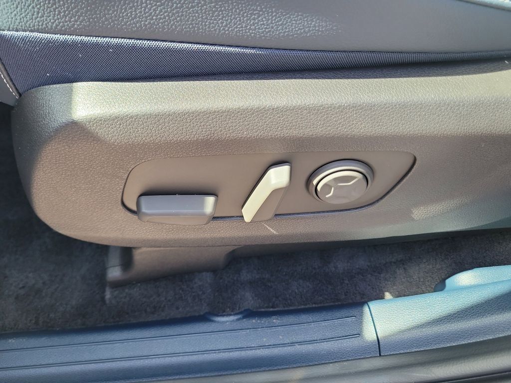 New 2026 Kia Carnival SX Prestige FWD image 25