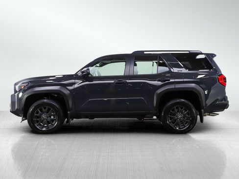 Used 2025 Toyota 4Runner SR5 image 2