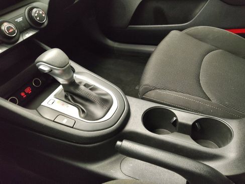 Used 2021 Kia Forte FE image 26