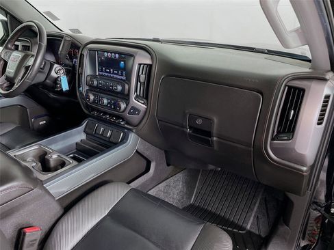 Used 2017 GMC Sierra 1500 SLT w/ All Terrain X Package AWD/4WD image 32