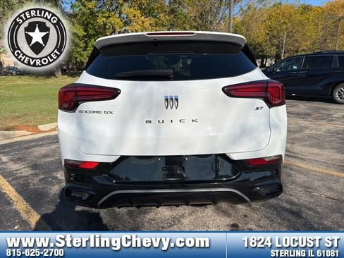 Used 2024 Buick Encore GX Sport Touring image 4