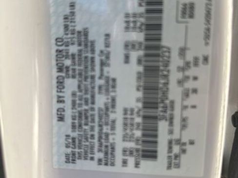 Used 2018 Ford Fusion SE w/ Fusion SE Technology Package image 9