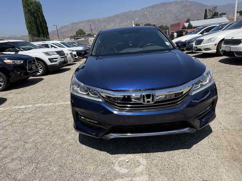 Used 2017 Honda Accord LX image 2