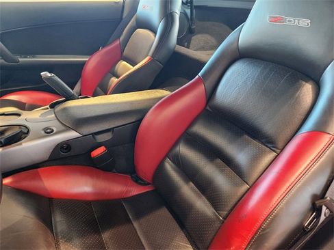 Used 2006 Chevrolet Corvette Z06 w/ Preferred Equipment Group image 8