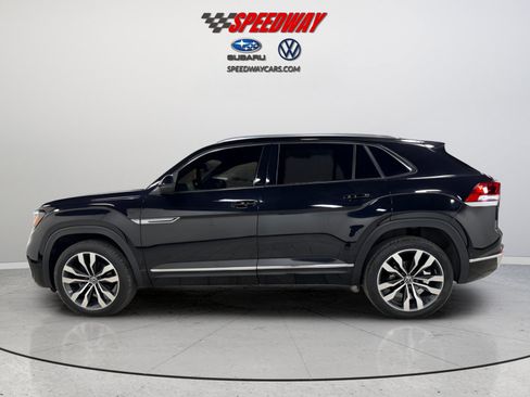 Certified 2023 Volkswagen Atlas Cross Sport SEL Premium R-Line image 4
