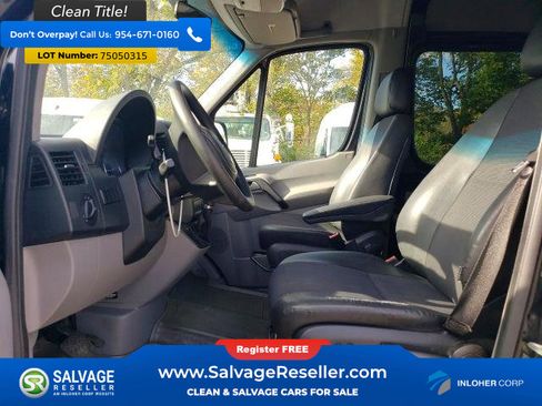 Used 2016 Mercedes-Benz Sprinter 2500 image 9