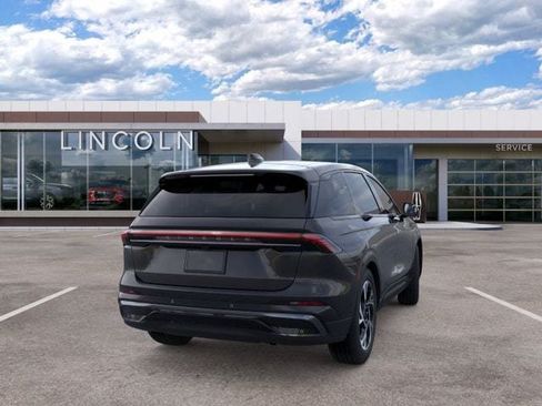 New 2026 Lincoln Nautilus Premier w/ Equipment Group 102A AWD/4WD image 8