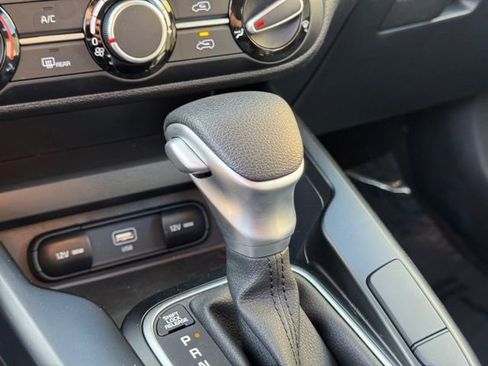 Certified 2025 Kia Soul LX image 23