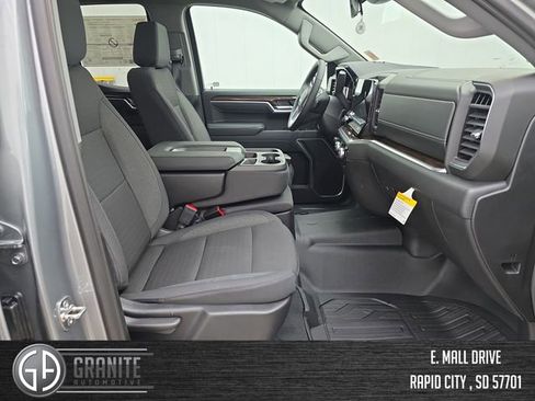 New 2026 GMC Sierra 1500 SLE image 36