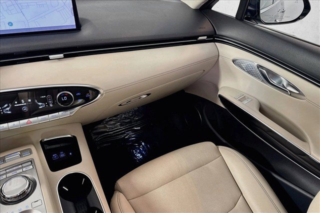 Used 2023 Genesis GV70 2.5T AWD/4WD image 21