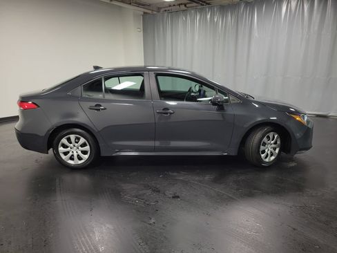 Used 2024 Toyota Corolla LE FWD image 9