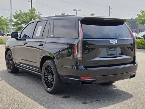 Used 2024 Cadillac Escalade Sport w/ Touring Package AWD/4WD image 9