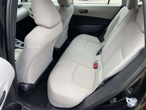 Used 2025 Toyota Corolla Cross L image 17