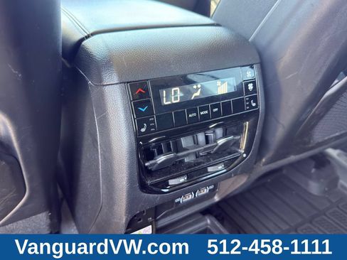 Used 2023 Jeep Grand Cherokee L Limited w/ Luxury Tech Group II AWD/4WD image 24