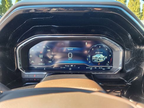 Used 2024 Chevrolet Silverado 1500 LTZ w/ Technology Package image 31